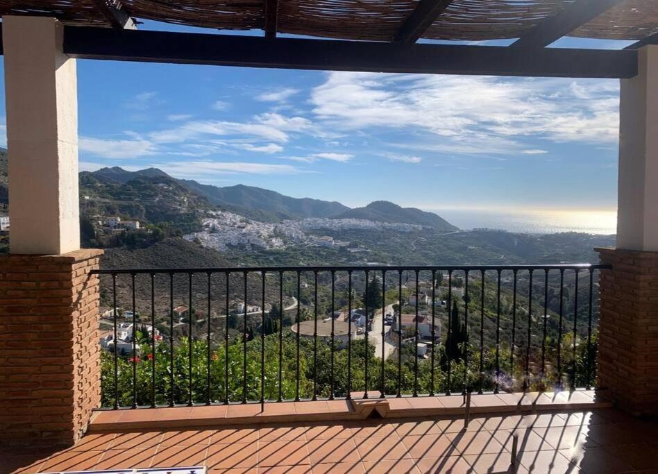 Villa En Frigiliana Con Piscina, Jacuzzi Y Espectaculares Vistas Extérieur photo
